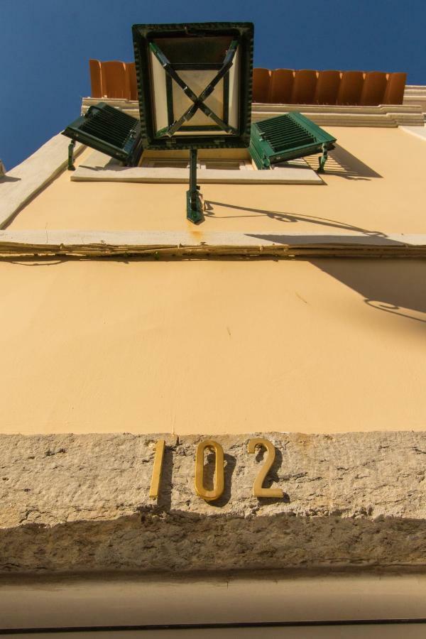 Belem Skinny House Lisbon Exterior photo